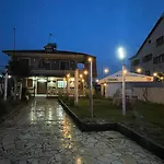 Kurti Σπίτι διακοπών *